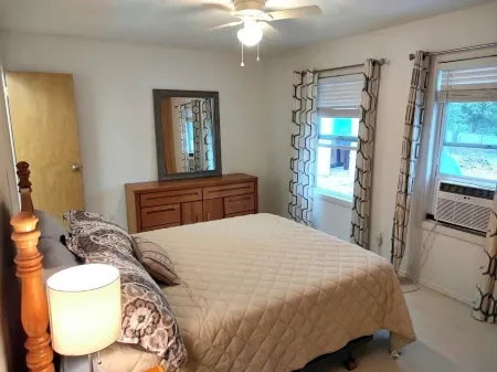 Spacious 4-bedroom house in State College