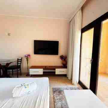 Charming 1-bedroom apartment in delightful Hurghada with WiFi, AC Rooms