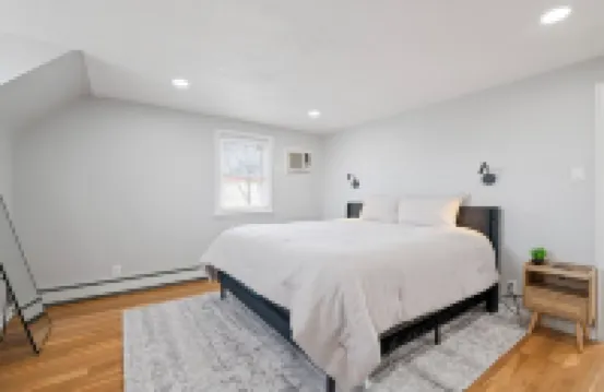 LunaVista's Cozy Corner, 1B&1Bth Hotels in Hempstead