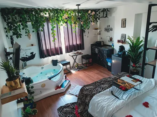 Pyramids Icon with pyramids view