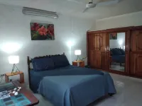 Clean Privet Bedroom/Bathroom -2 mins walk to the Beach Hotels in der Nähe von Playa Puerto Progreso