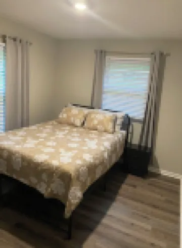 Charming 4-bedroom house with AC, WiFi in peaceful Mint Hill and 2 living rooms