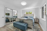 Luxury 3 Bedroom Private Home Walk to Beach Hotels in Juno Beach