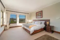 Pezula Lake House Hoteller i Sparrebosch