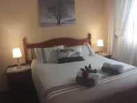 Fatties and Monies Guesthouse Hotels in Sabie