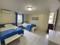 Spacious 6-bedroom house in lovely Christ Church with WiFi, AC