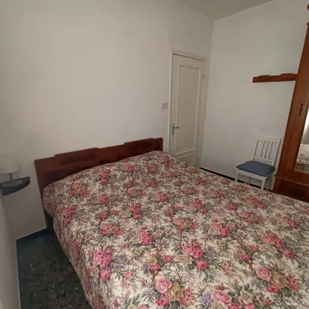 House with garden in upper Monferrato not far from the sea. Отели в г. Понцоне