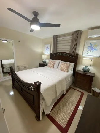 Situated in Saint Peter; MaryJays is 300 metres from Godings Bay Beach.