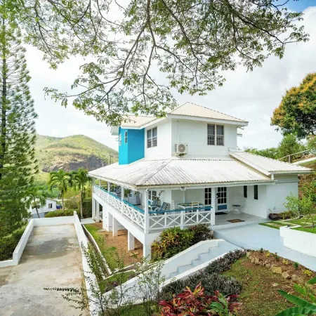 Truly a "Beach House 'N' Paradise" Saint Lucia W.I