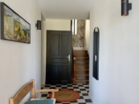 Renovated 1920s house, 15 minutes' walk from town center, quiet location. Aurillac otelleri