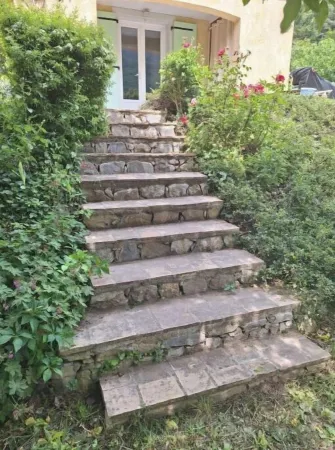 Quiet 30 m² studio between sea and mountains Отели в г. Вилар-Сюр-Вар