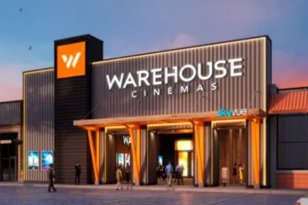 Spacious 4Br Home • Free Parking • W/D • Work Desk • 5 Mins to Downtown