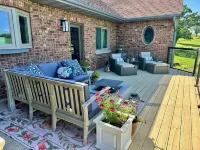 As Seen on HGTV - City Escape Ranch with Sauna, Gym & Soul-Soothing Vibes