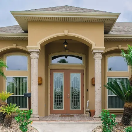 Spacious 5-bedroom house on Golf Course near South Padre Island