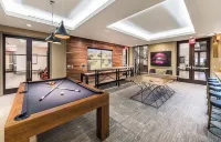 Modern Luxury Retreat - Walk to South Coast Plaza & Arts in Costa Mesa