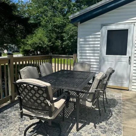 3-bedroom house in pleasant Ellsworth with AC, WiFi. Enjoy a cozy stay