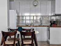 Charming 2-bedroom apartment in beautiful Skopje with AC, WiFi Hotels in Aerodrom