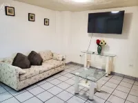 1 minute to the park and gym.