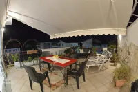 An apartment nestled in the sun 110 meters from the sea