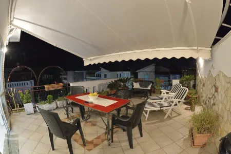 An apartment nestled in the sun 110 meters from the sea