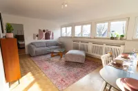 Seerose, City apartment, 5 minutes from the train station, 6 persons, 3 bedrooms