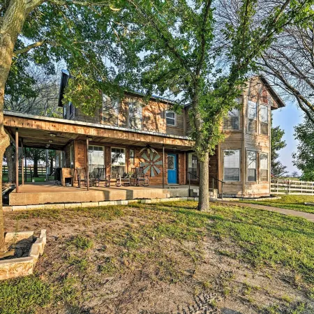 Charming Hamilton Farmhouse w/ Country Views!