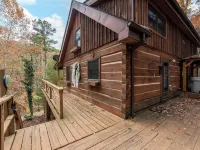 Outdoors Sleeps7 Family Getaway Fun Arcade Hotels in Hocking County