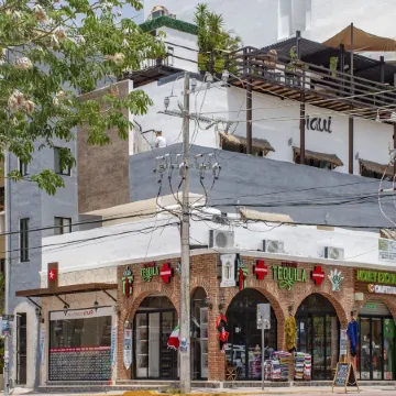 Maui Hostel - Adults Only