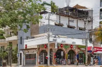 Maui Hostel - Adults Only Hotels in 