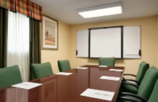 Hawthorn Suites by Wyndham Tinton Falls