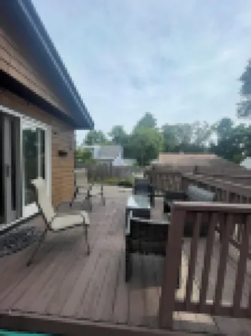 Newly Renovated Luxury 3-Bed 2-Bath Home with Easy Airport Access