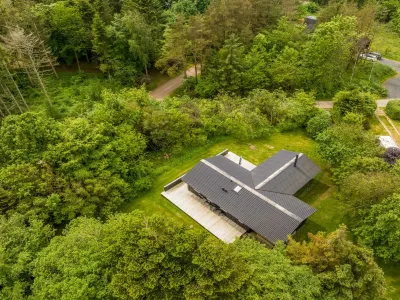 "Jarno" - 1km from the Sea Hotels near MTB Bagterp Plantage