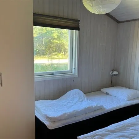 "Svantepolk" - 1.1km from the Sea Hotels in Rodhus