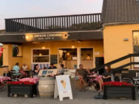 "Iolani" - 1.3km from the sea