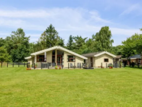 "Arvi" - 30km from the Sea