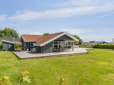 "Nahele" - 150m from the Sea