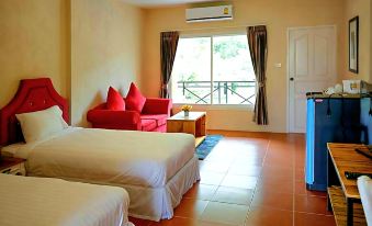 Palazzo Pavone Gallery & Resort