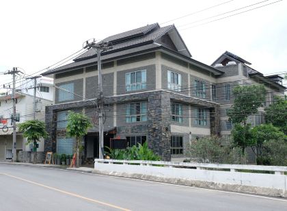 Cha Li's Family Hotel&Hostel
