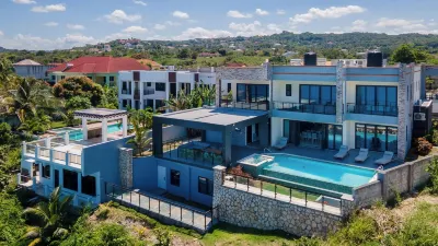 Luxury Oceanfront Villa Fully Staffed Hotels in 