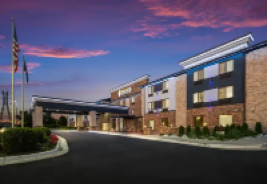 เดอะ ลีโอ คอลเลกชั่น ดีทรอยต์, แอน แอสเซนด์ คอลเลกชั่น โรงแรม โรงแรมใน