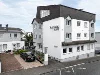 Sletz Parkhotel - Superior Hotels in Гіссен