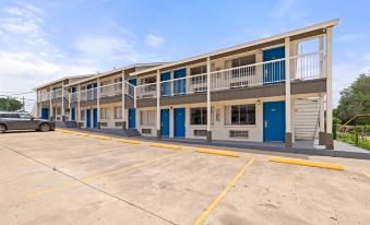 Days Inn by Wyndham Kenedy/Karnes City