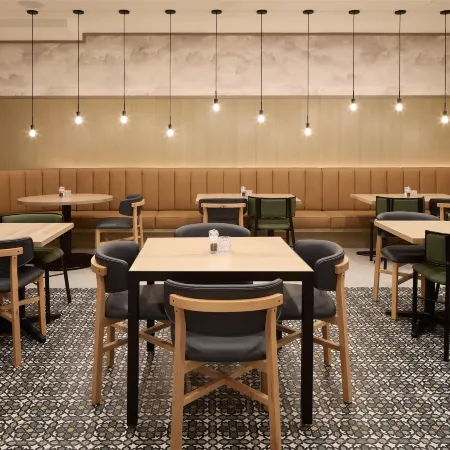 Hyatt Place Montreal Airport
