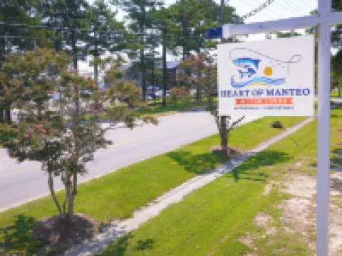 Heart of Manteo Hotels in Dare County