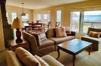 Thorndyke Lodge Beachfront Escape w/ BBQ and firepit