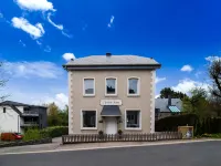 Lux Stay for 22 in Waimes - Wi-Fi