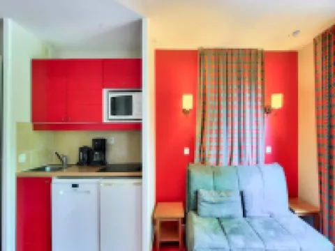 Apartment in Lougratte near Scenic Lake Hotels in Monflanquin