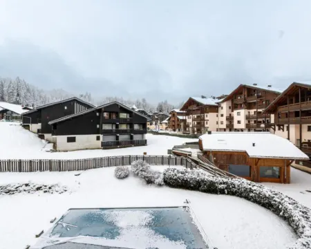 Studio in Morillon with Stunning Mountain Views Hotels in Morillon