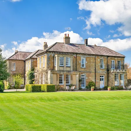 Lodge in Thirsk with Scenic Trails & Spa