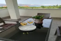 Apartment Villa Bijele Stijene - Two Bedroom Apartment with Terrace and Sea View Hotels in Karlobag